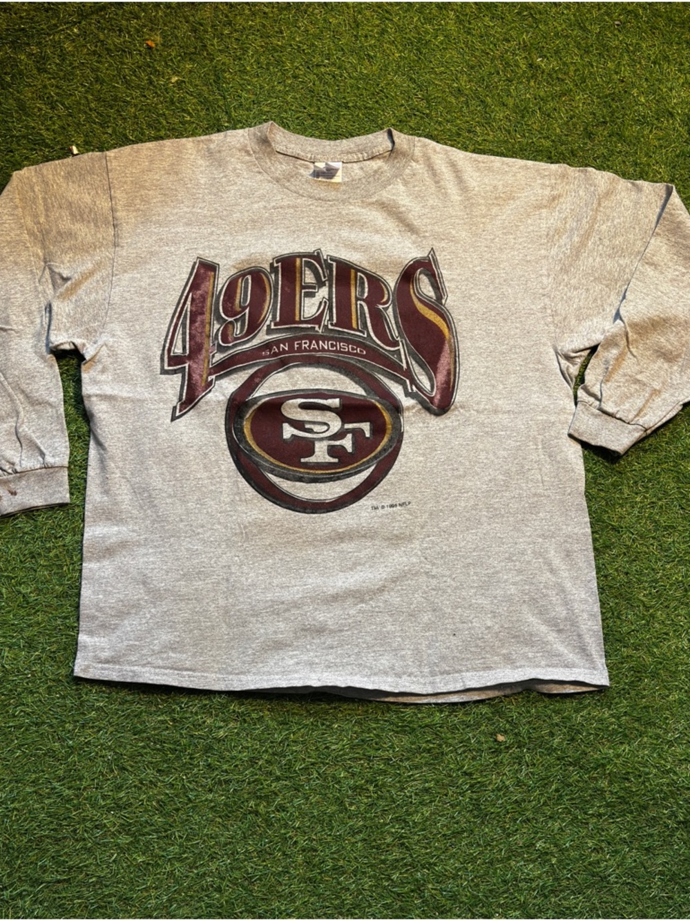 San Francisco 49ers grey long sleeve shirt size xl